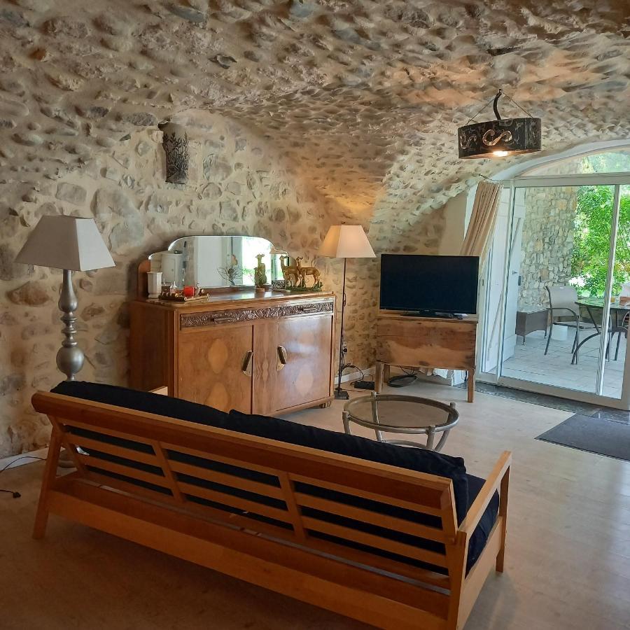 Chambres D'Hote Les Jardins De Prasseratヴァロン・ポン・ダルク エクステリア 写真