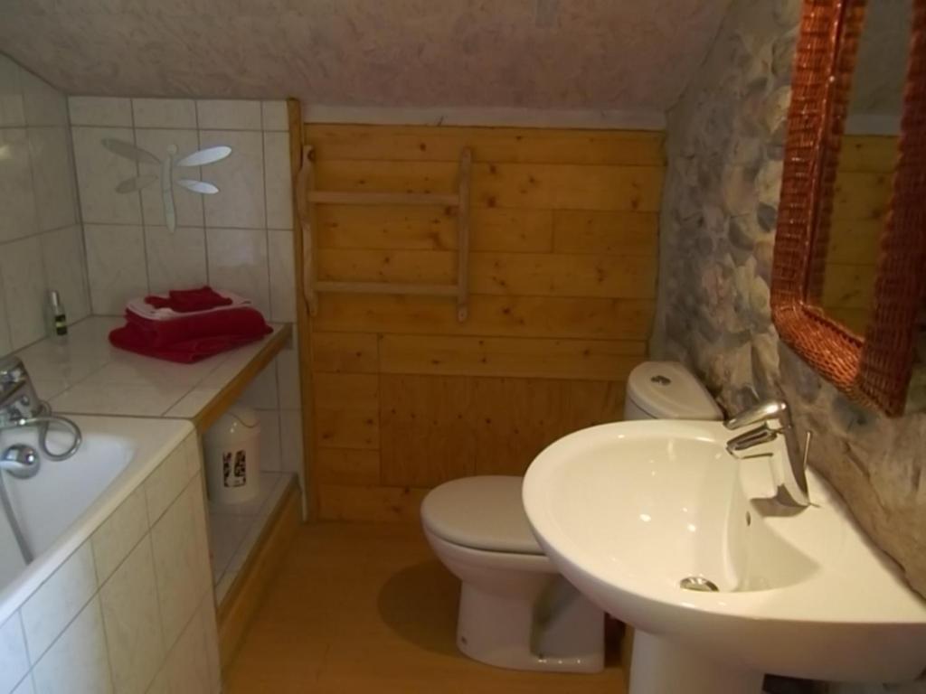 Chambres D'Hote Les Jardins De Prasseratヴァロン・ポン・ダルク 部屋 写真