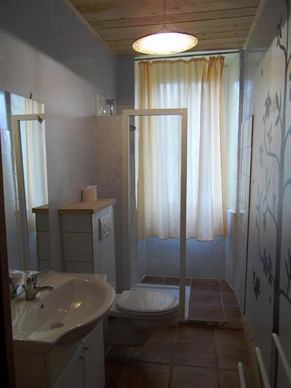 Chambres D'Hote Les Jardins De Prasseratヴァロン・ポン・ダルク 部屋 写真